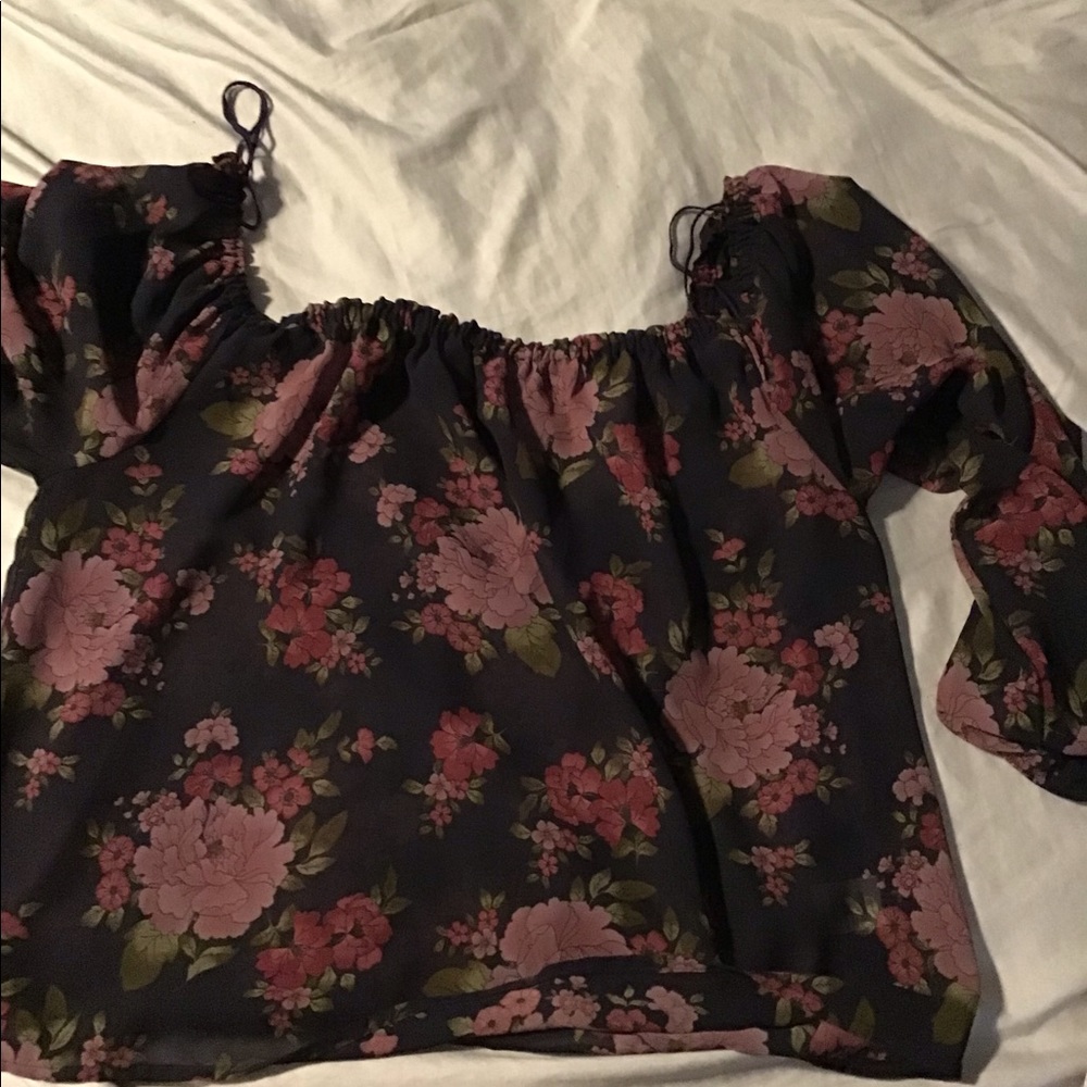 Shoulder 3/4 blouse